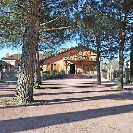 Вилла Agriturismo Corte Montini Santa Giuletta Экстерьер фото
