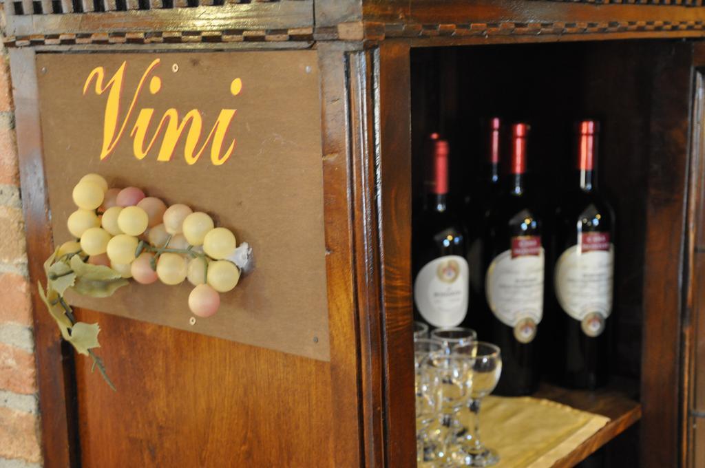 Вилла Agriturismo Corte Montini Santa Giuletta Экстерьер фото