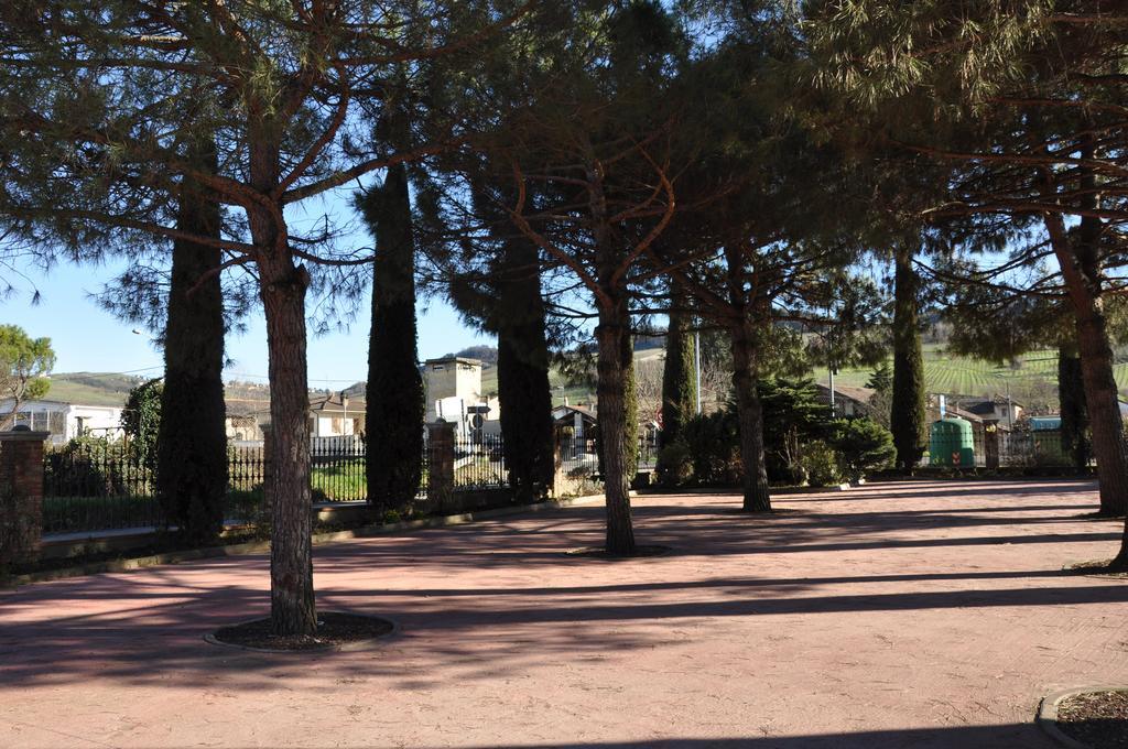 Вилла Agriturismo Corte Montini Santa Giuletta Экстерьер фото