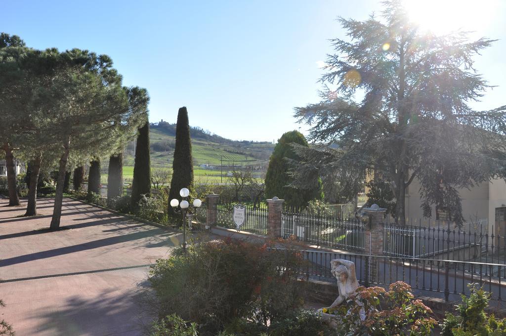 Вилла Agriturismo Corte Montini Santa Giuletta Экстерьер фото
