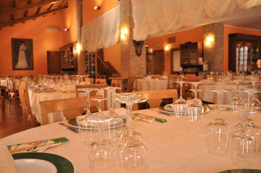 Вилла Agriturismo Corte Montini Santa Giuletta Экстерьер фото