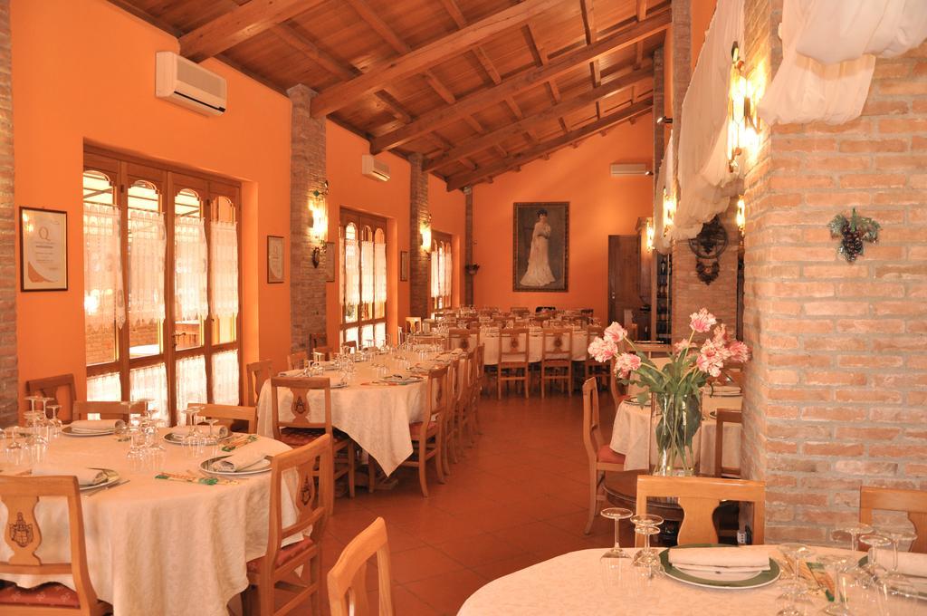 Вилла Agriturismo Corte Montini Santa Giuletta Экстерьер фото