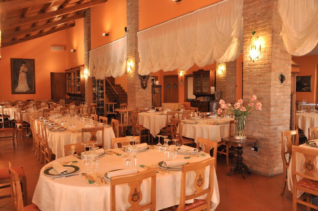 Вилла Agriturismo Corte Montini Santa Giuletta Экстерьер фото