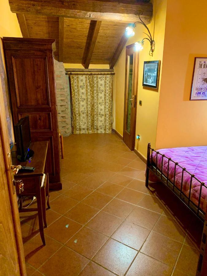 Вилла Agriturismo Corte Montini Santa Giuletta Экстерьер фото