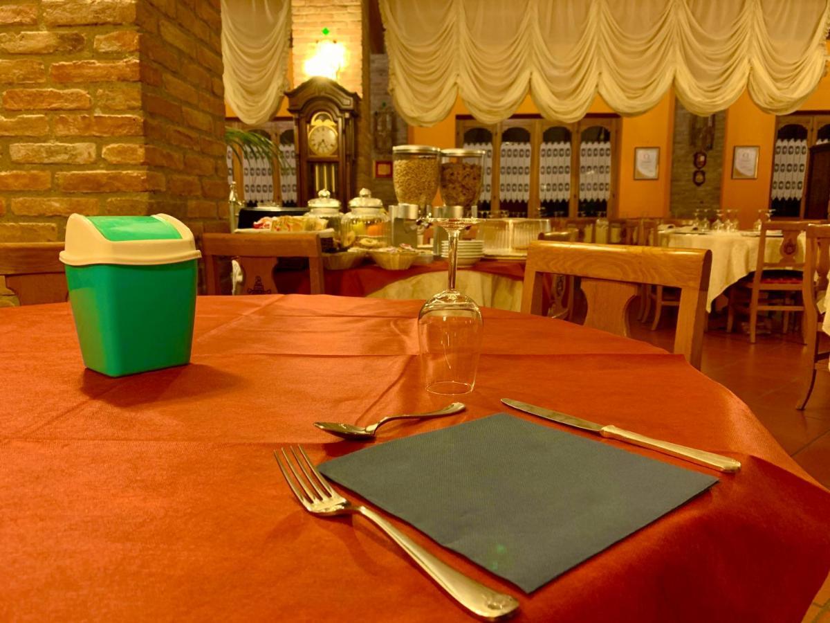 Вилла Agriturismo Corte Montini Santa Giuletta Экстерьер фото