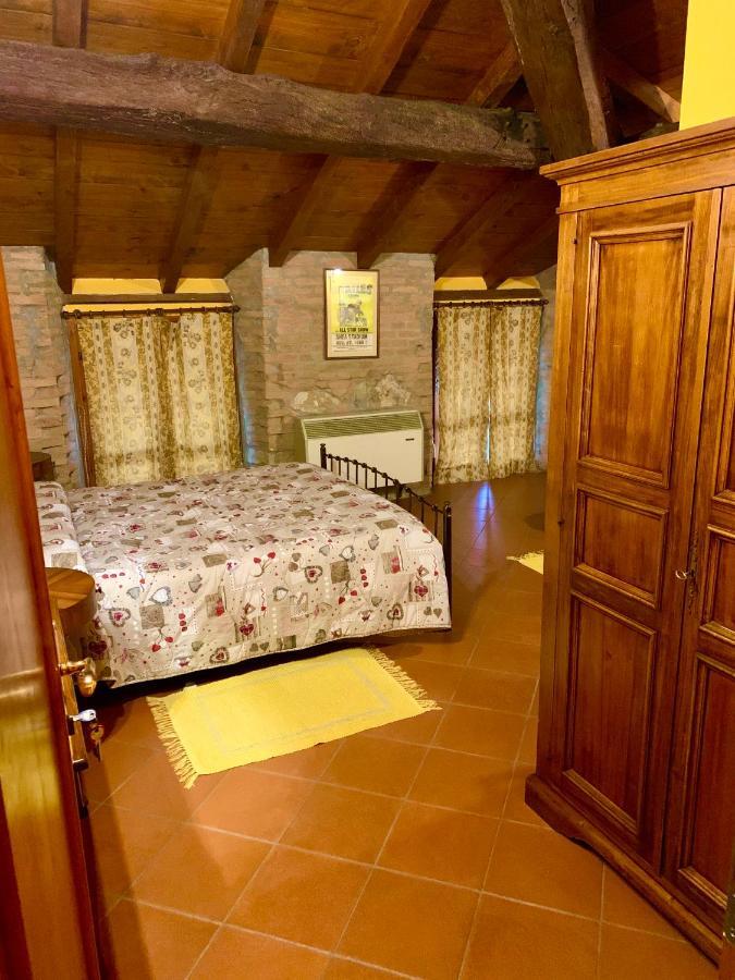Вилла Agriturismo Corte Montini Santa Giuletta Экстерьер фото